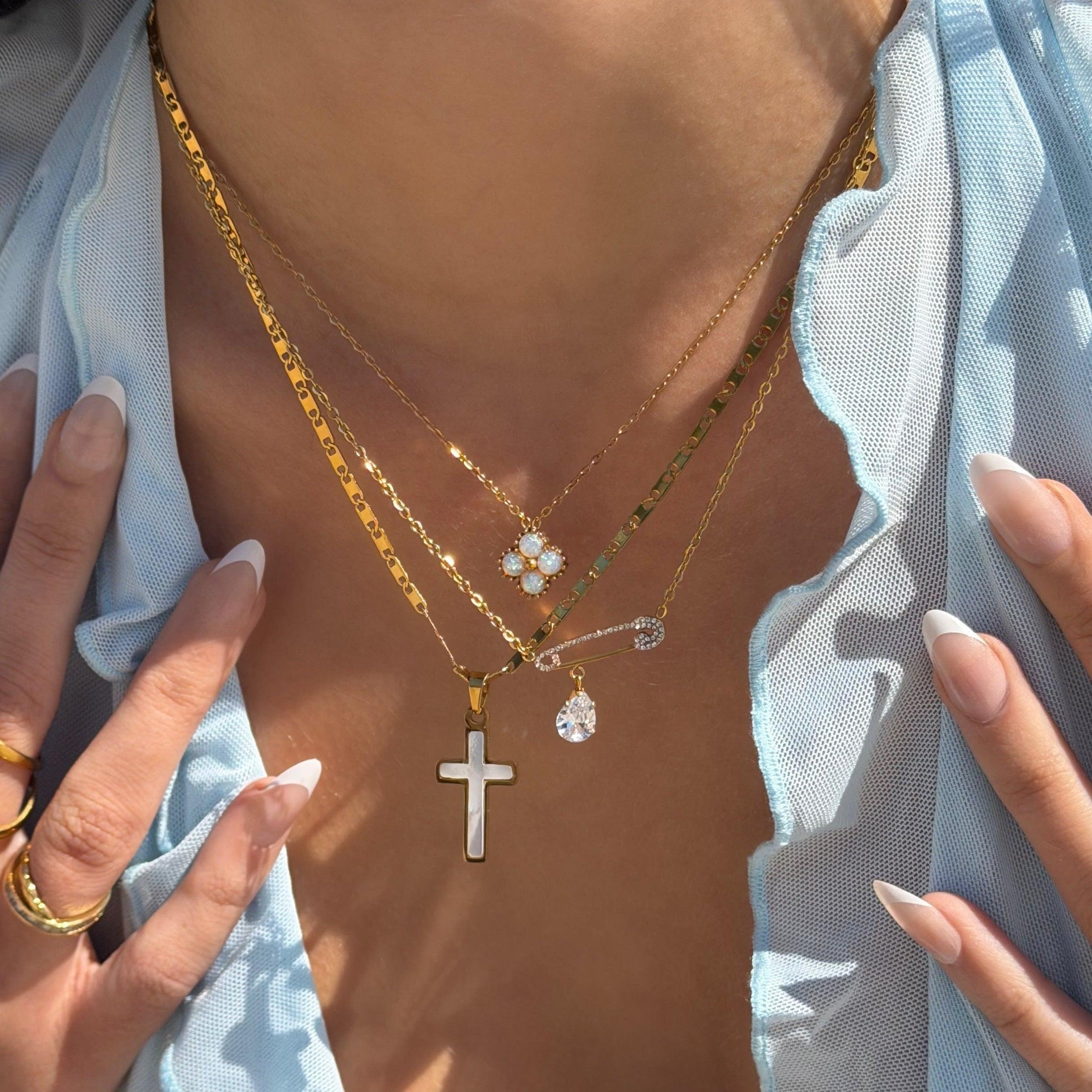 Shiny Pin Necklace - EVRYJEWELS