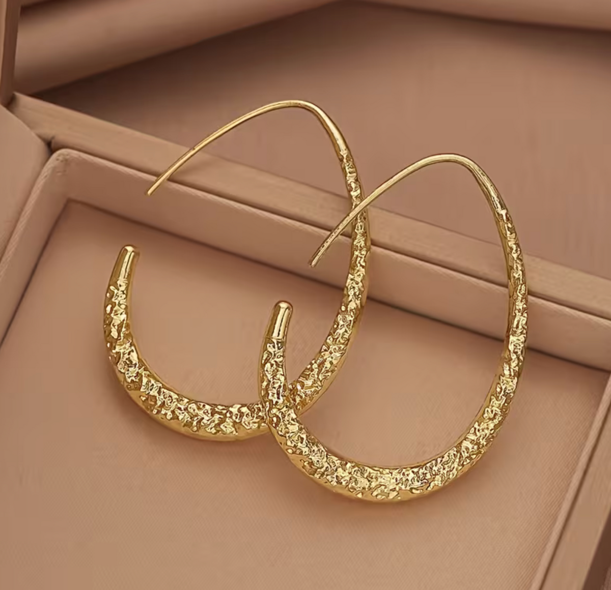 Teardrop Hoop Earrings with Vintage Design and Alloy Construction for Formal Events