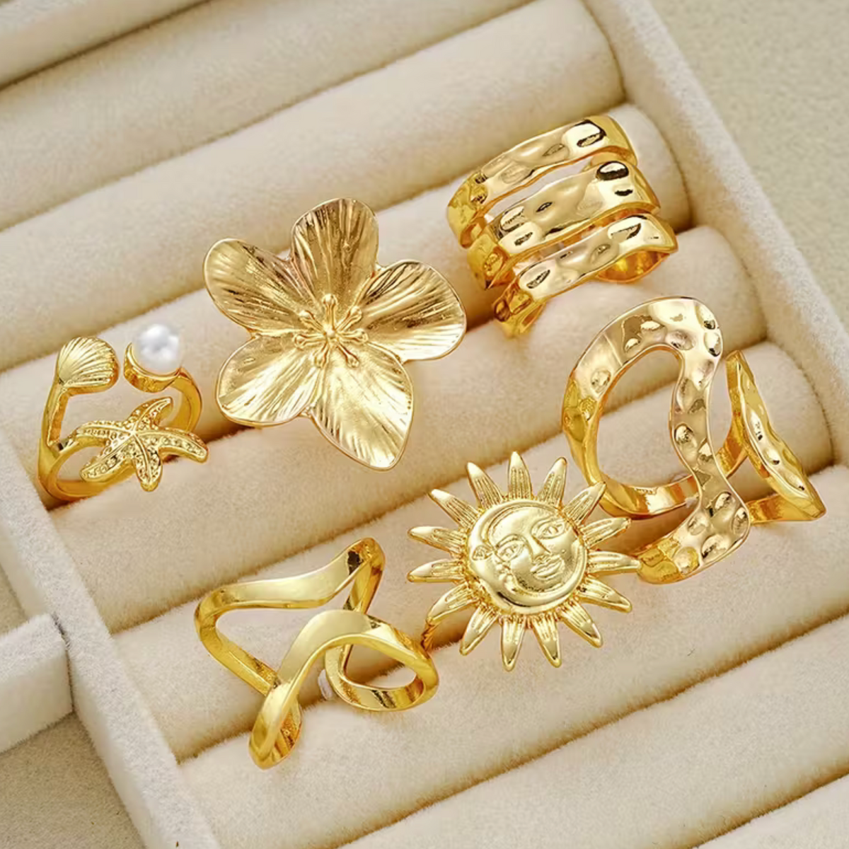 Women's Stackable Rings Set with Starfish and Sunflower Motifs, Golden Tone