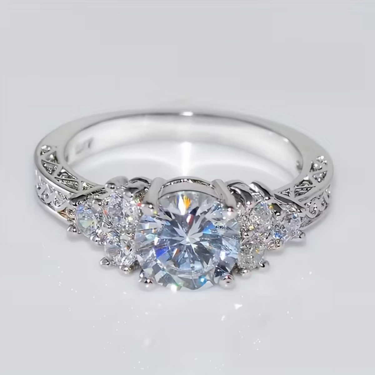 Round Synthetic Zirconia Ring with Four-Prong Setting for Engagement and Wedding