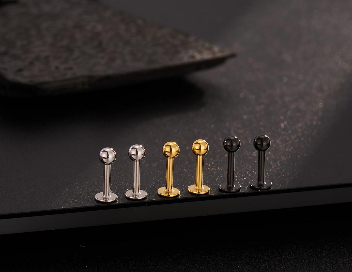 Labret Studs 16G with Threaded Ball Ends and Flat Back, 6 Piece Set