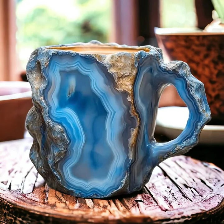 Faceted Crystal Coffee Mug with Geometric Design and Heat Retention