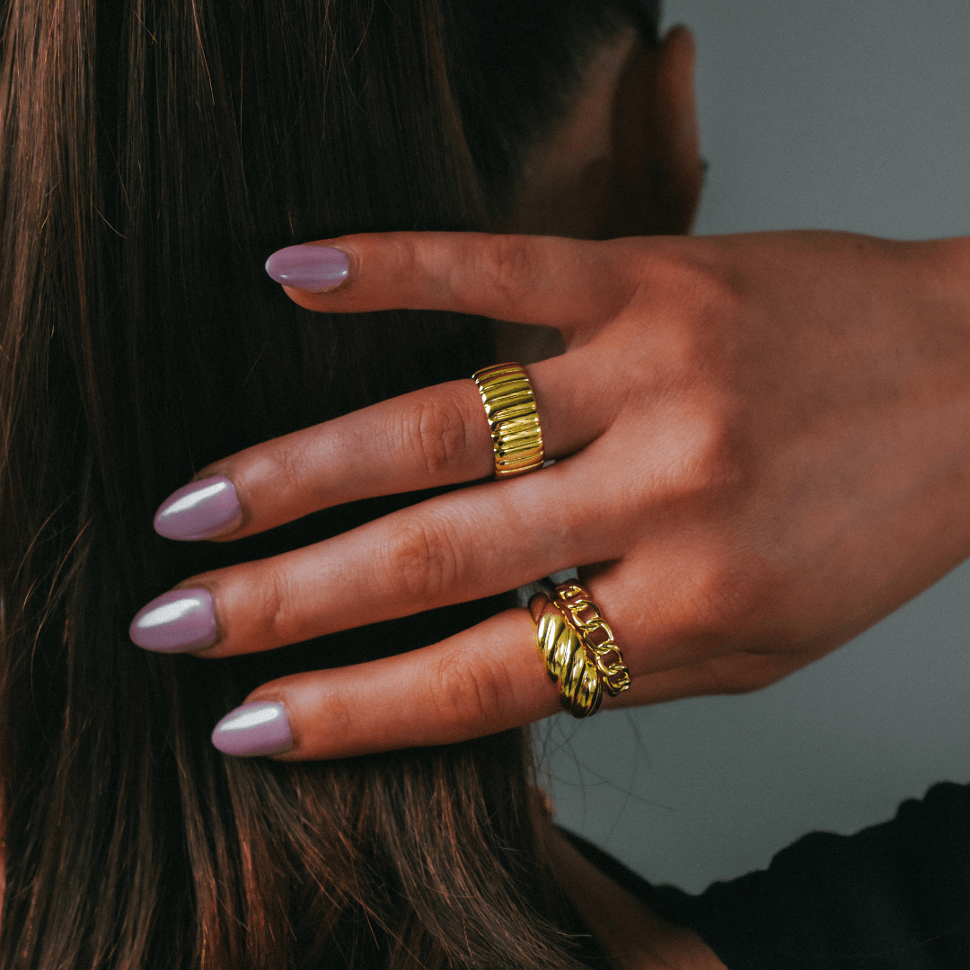 Stainless Steel Chain-Link Ring with Open Design and Gold-Tone or Silver-Tone Finish
