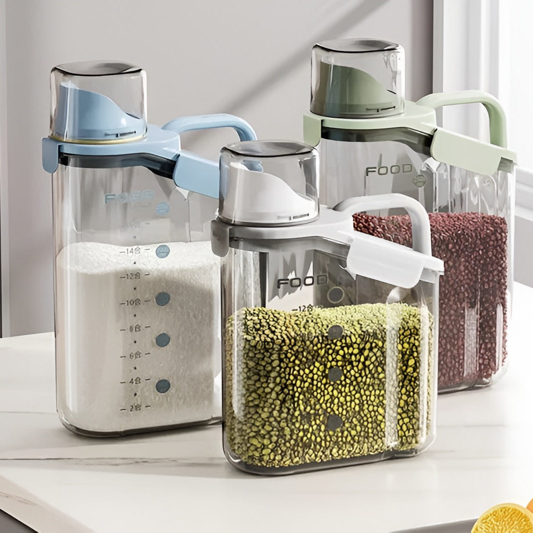 Clear Acrylic Cereal Storage Container with Airtight Seal and Stackable Design, 2.5L