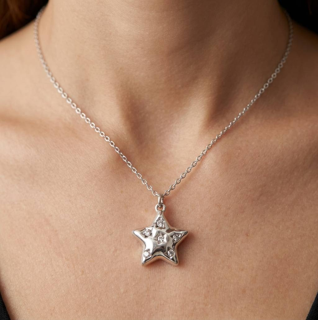 Star Charm Necklace with Reflective Pendant and Adjustable Chain
