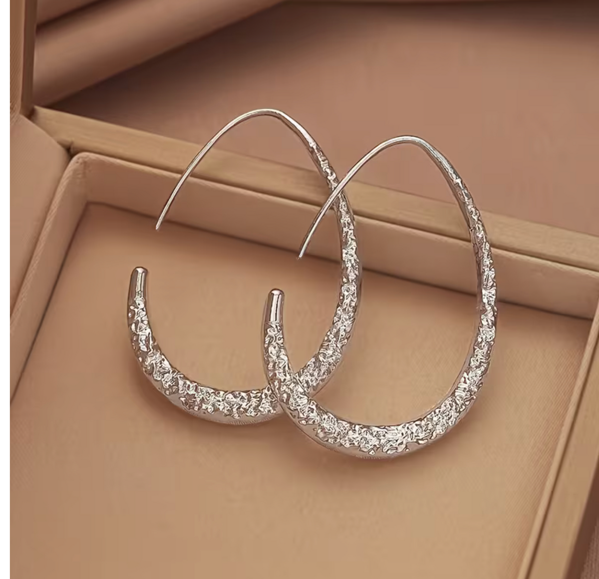 Teardrop Hoop Earrings with Vintage Design and Alloy Construction for Formal Events