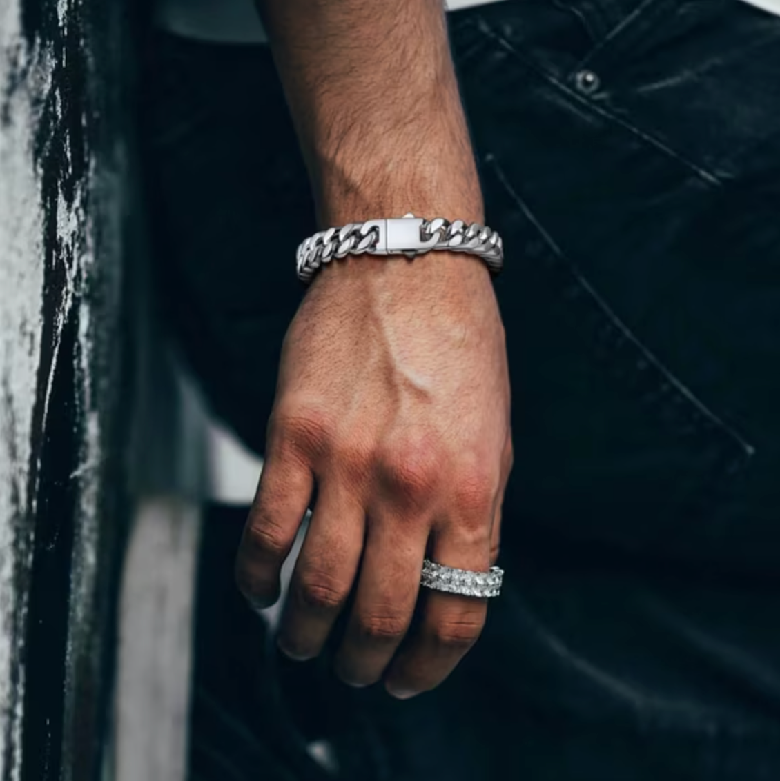 Stainless Steel Curb Link Bracelet 9mm with Polished Silver Finish, 9 Inch Length