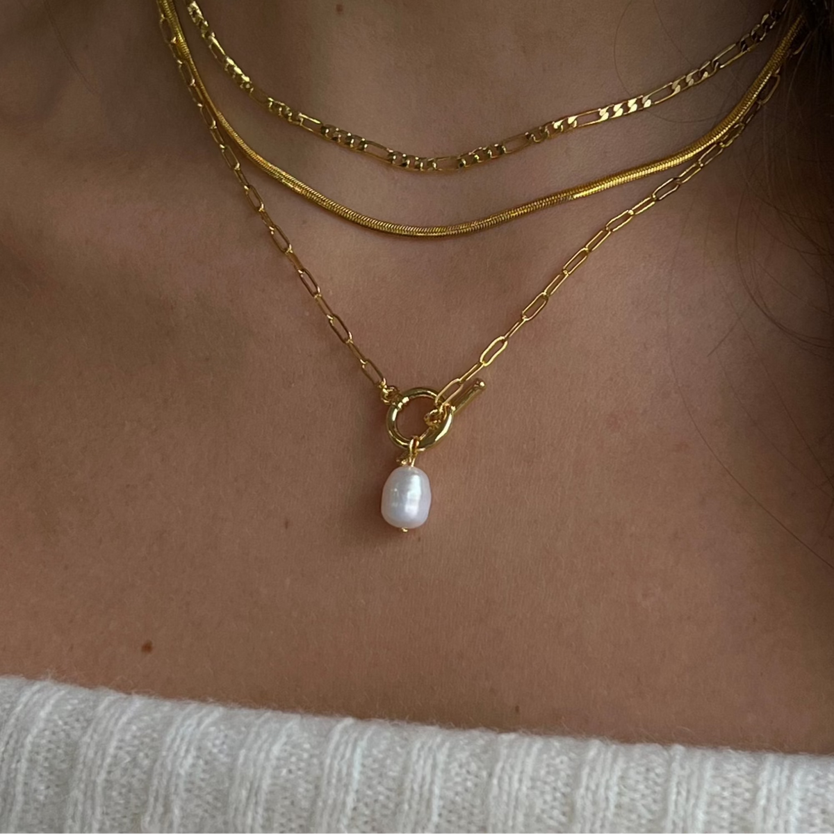 Freshwater Pearl Toggle Necklace with Link Chain Design