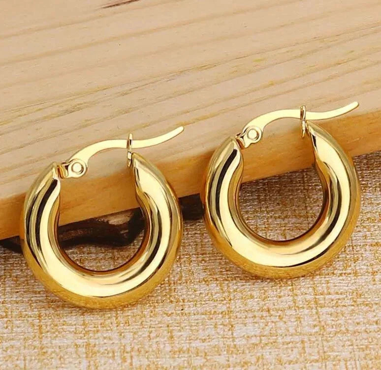 Gold-Tone Hoop Earrings Set with Hinged Closure and Three Graduated Sizes, 20-30mm